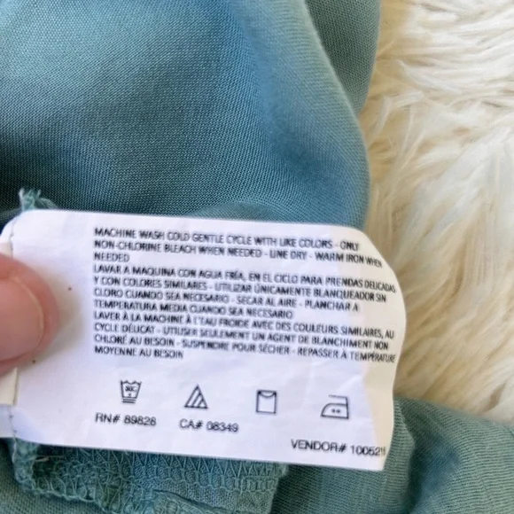 Gloria Vanderbilt Womens Aqua Short Sleeve Top Size XXL♥️5/25$ - Picture 6 of 8